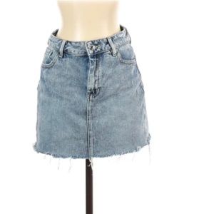 PacSun distressed denim skirt